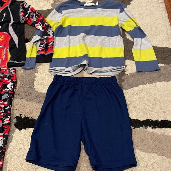 Kids boys size 2-5 lightning McQueen Disney - Picture 5 of 7